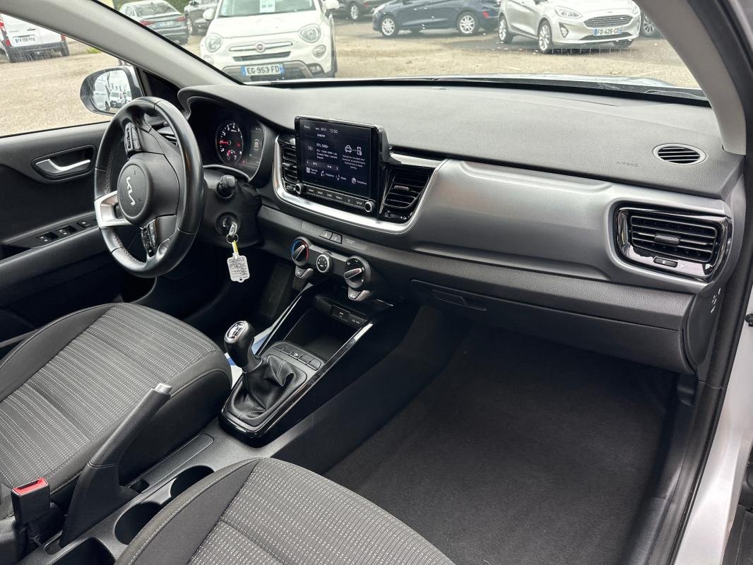 Kia Stonic - Photo 11