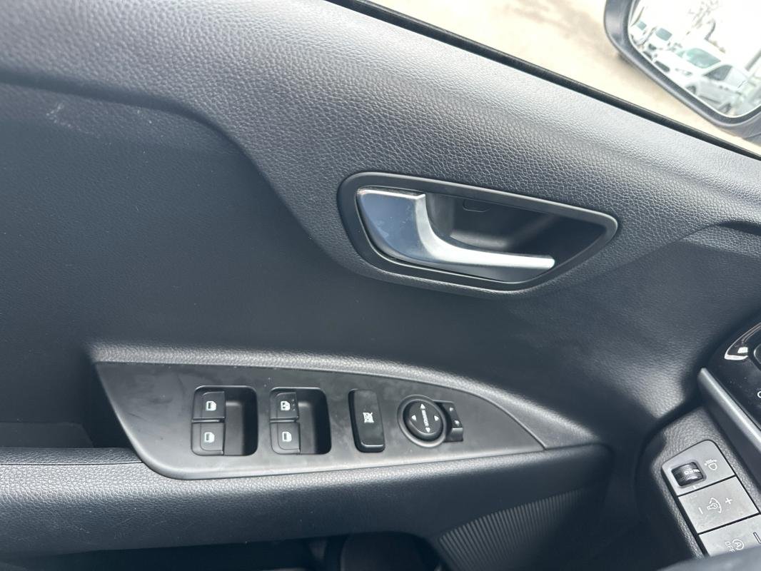 Kia Stonic - Photo 31