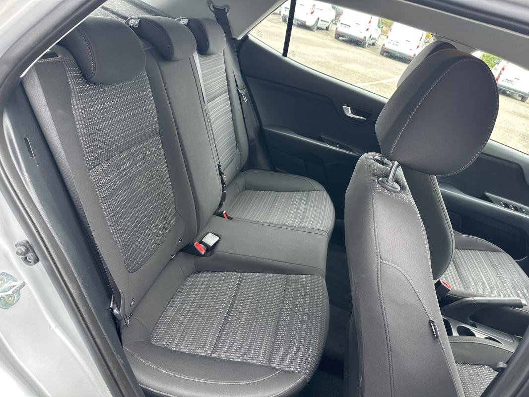Kia Stonic - Photo 8