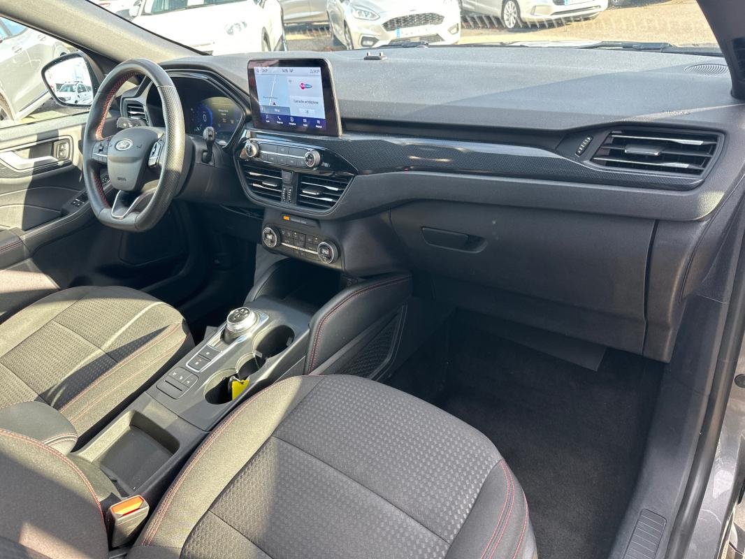 Ford Kuga - Photo 11