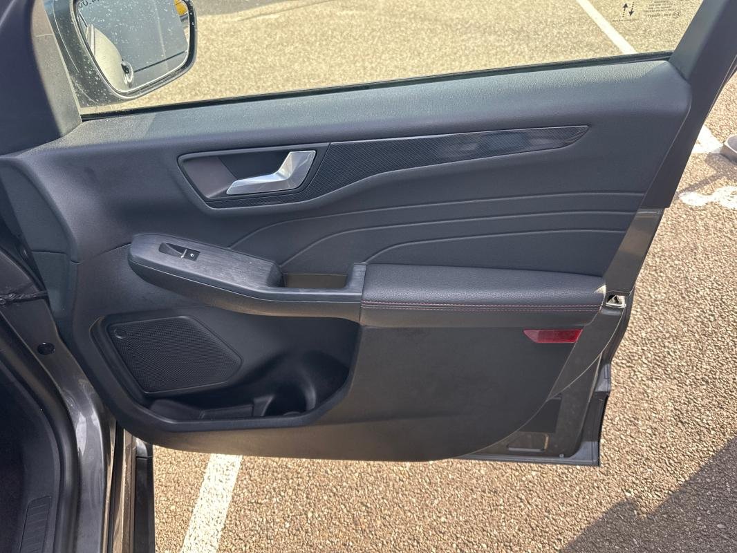 Ford Kuga - Photo 12