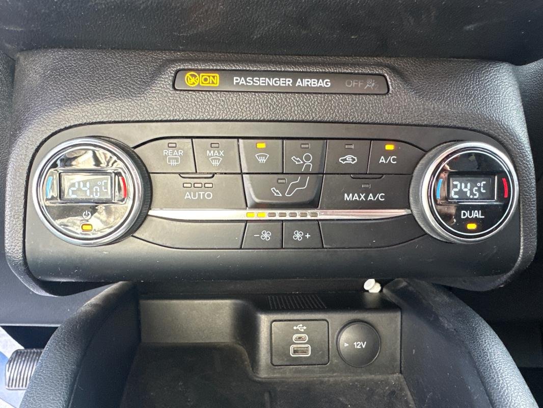 Ford Kuga - Photo 29
