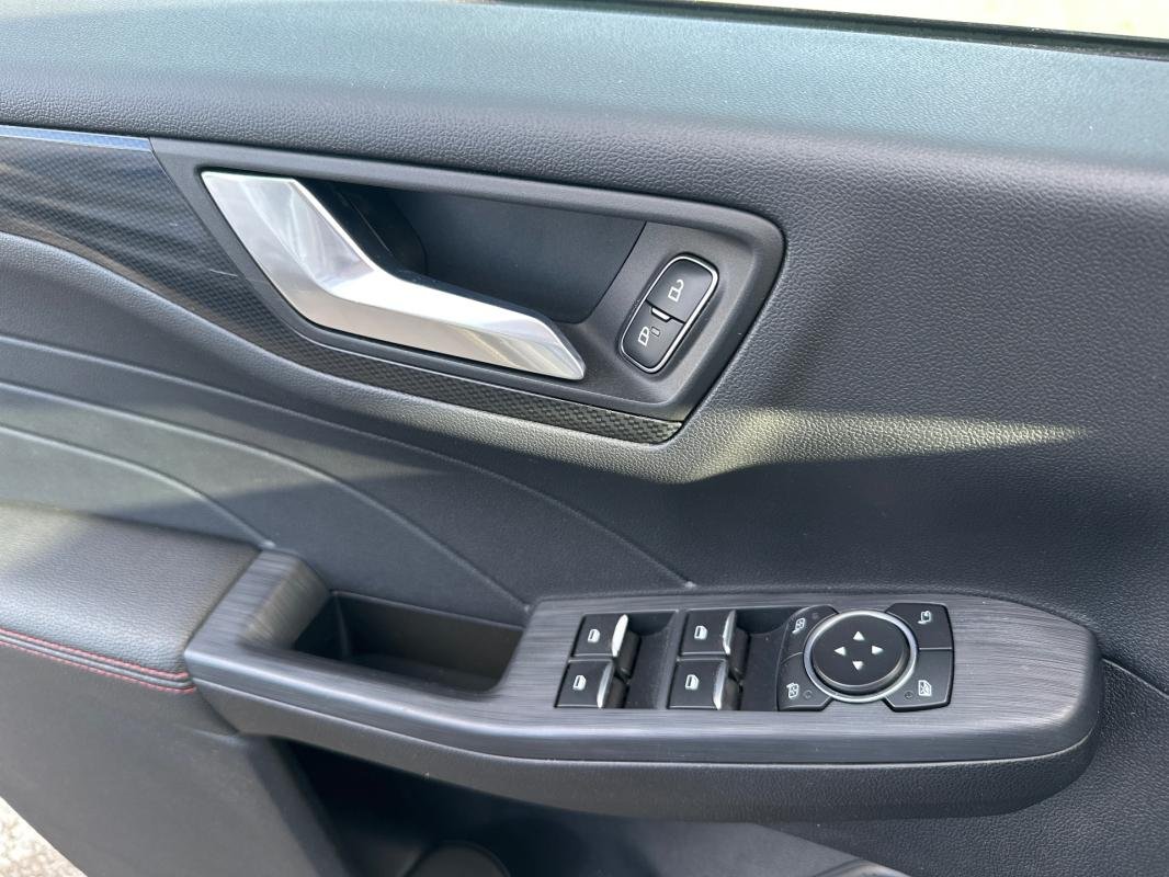 Ford Kuga - Photo 32