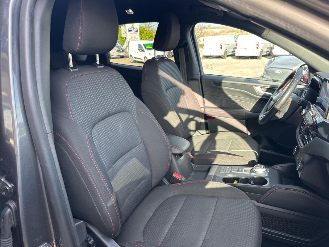Ford Kuga - Photo 10
