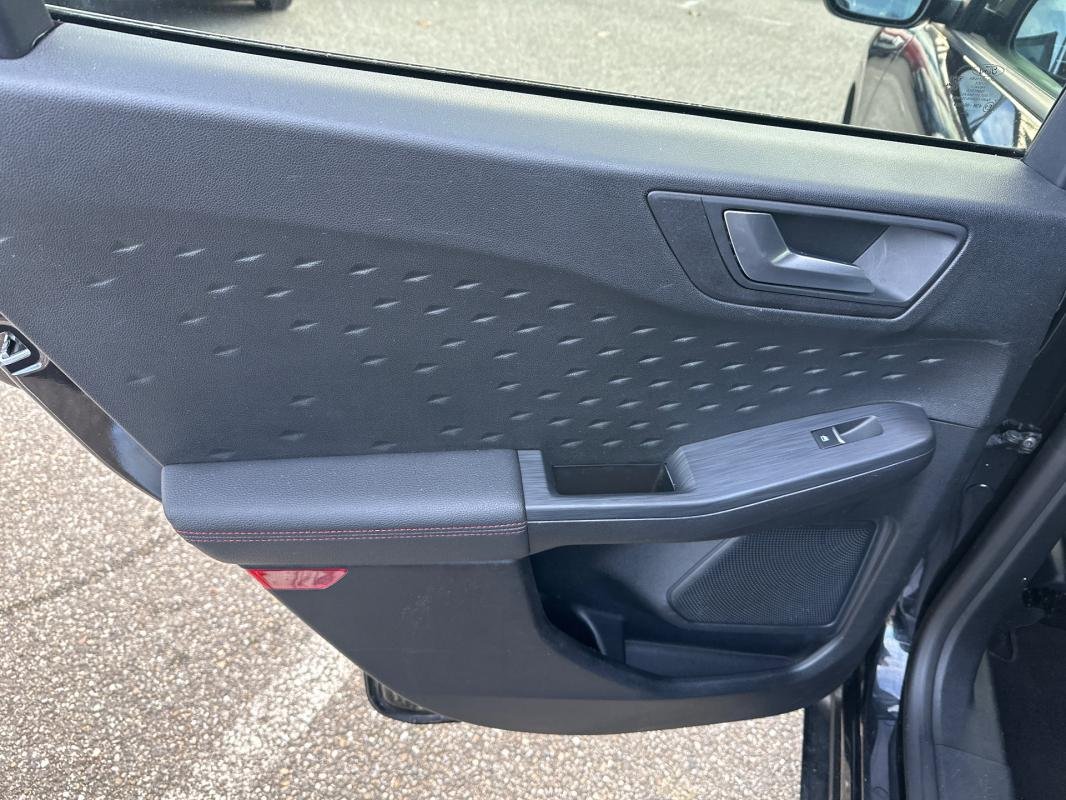 Ford Kuga - Photo 17