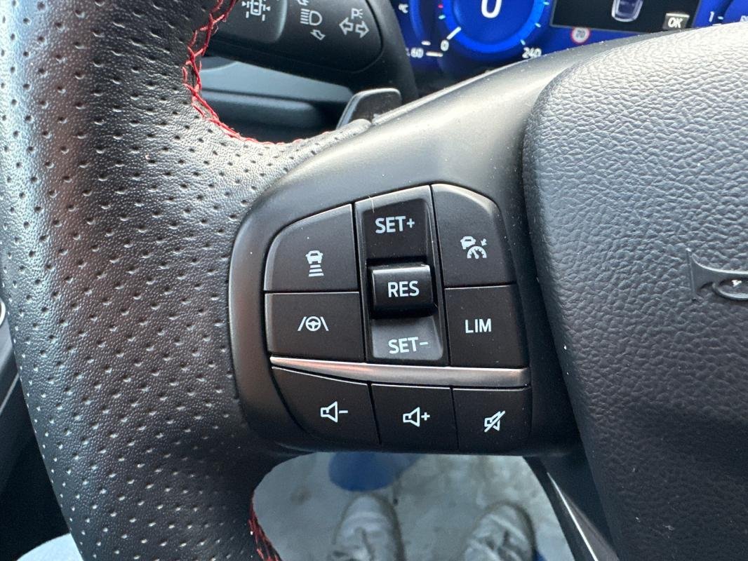 Ford Kuga - Photo 23