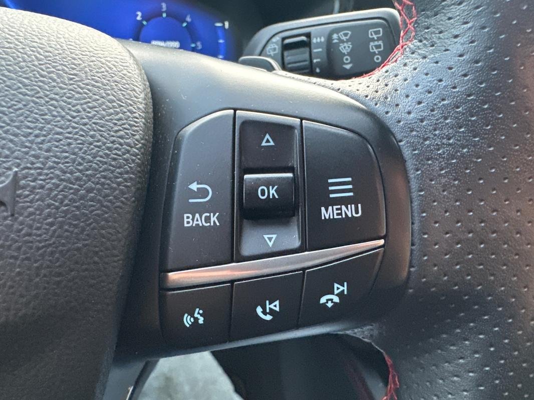 Ford Kuga - Photo 24