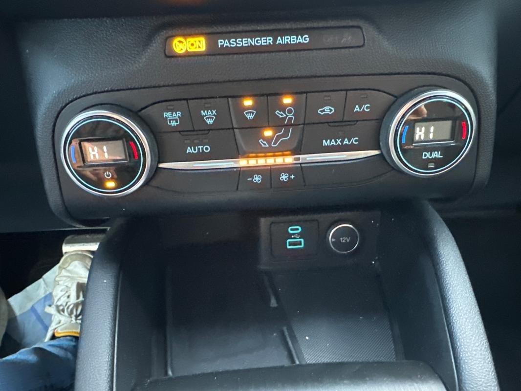 Ford Kuga - Photo 31