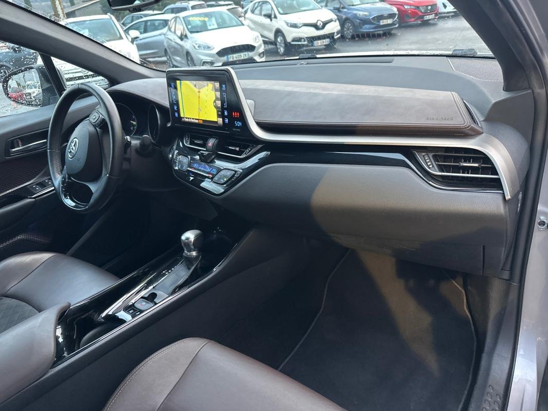 Toyota C-HR - Photo 11