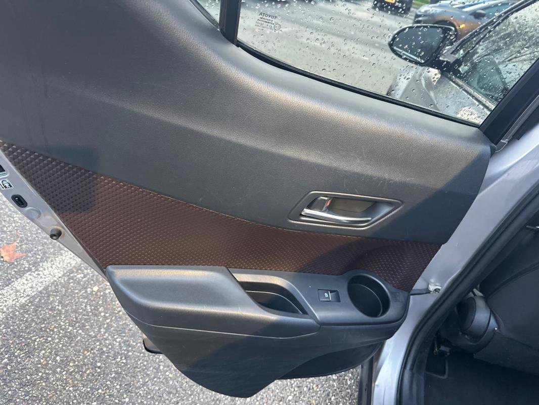 Toyota C-HR - Photo 14