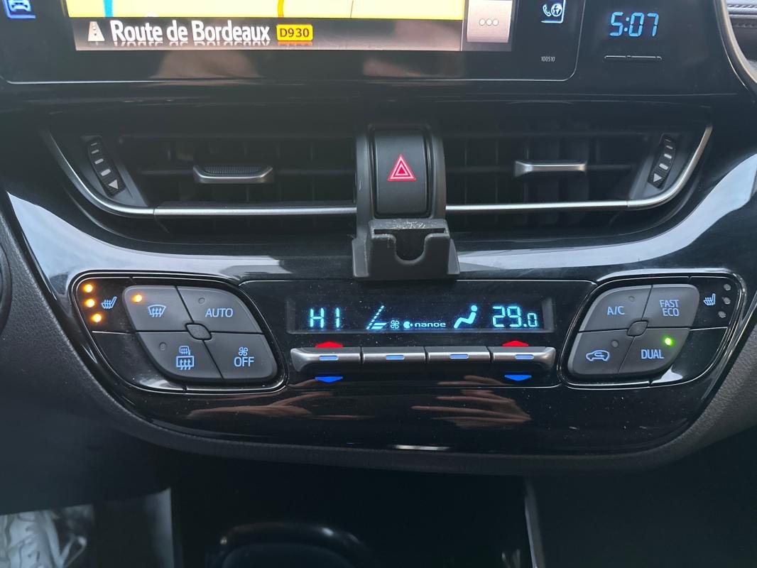 Toyota C-HR - Photo 29