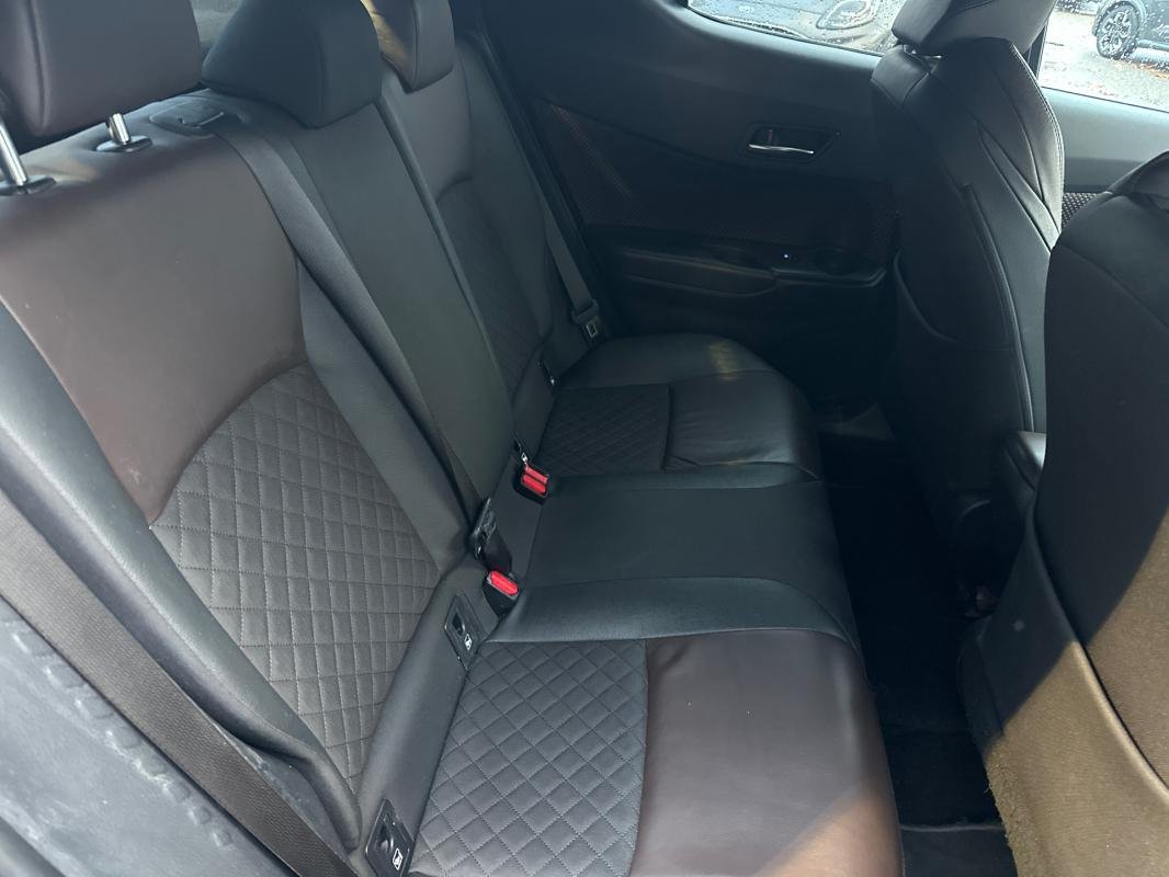 Toyota C-HR - Photo 8