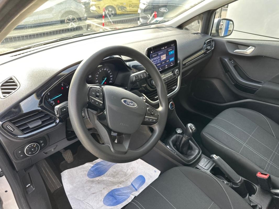 Ford Fiesta - Photo 14