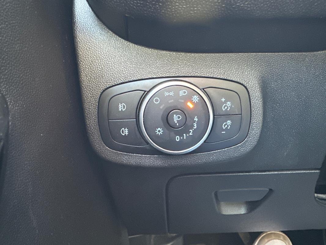 Ford Fiesta - Photo 31