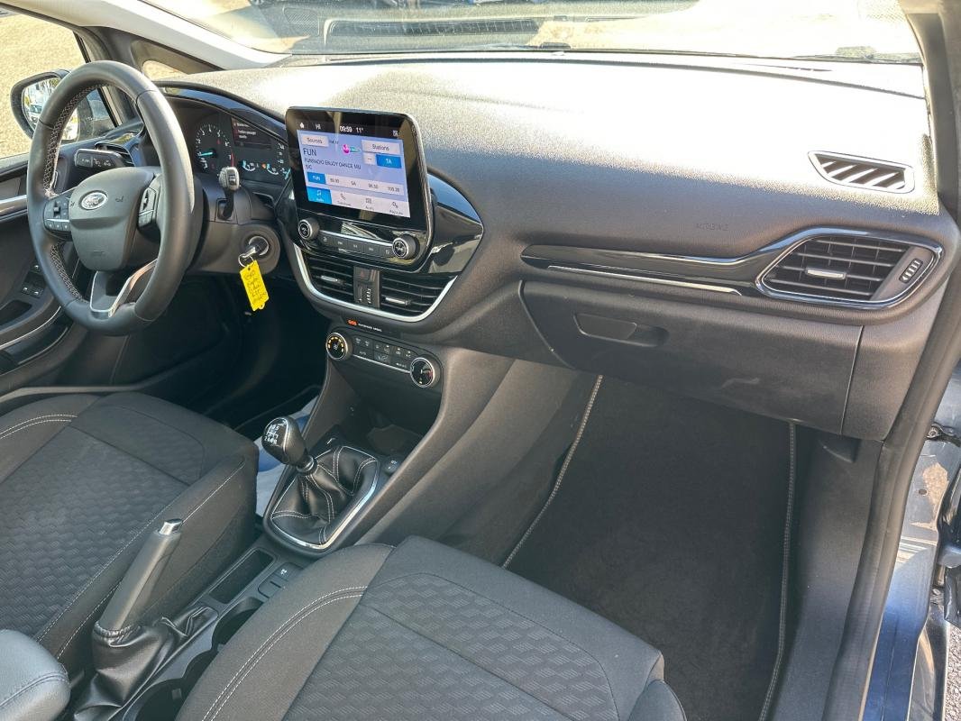 Ford Fiesta - Photo 11