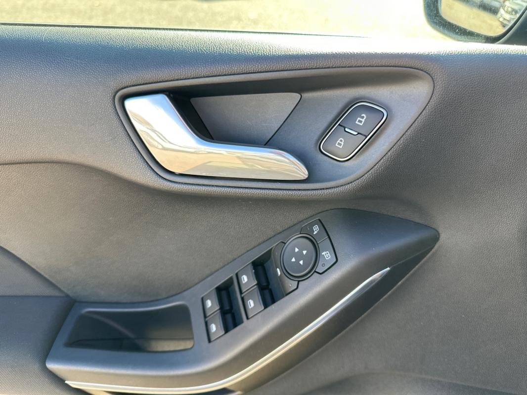 Ford Fiesta - Photo 31