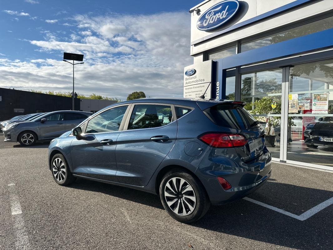 Ford Fiesta - Photo 5