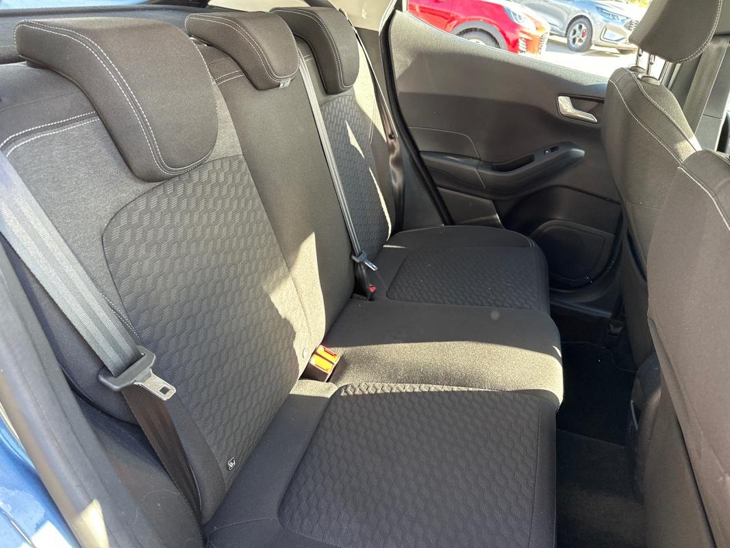 Ford Fiesta - Photo 8