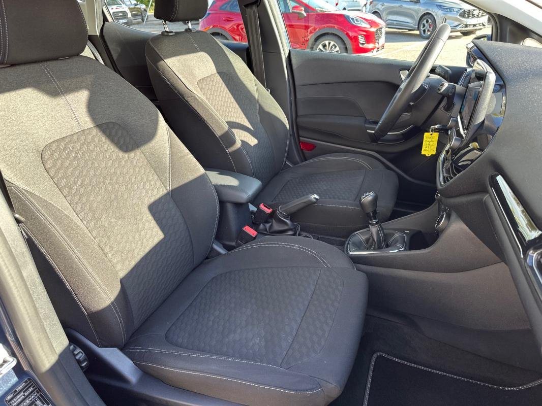 Ford Fiesta - Photo 10