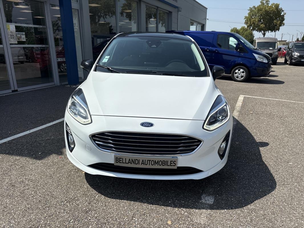 Ford Fiesta - Photo 2