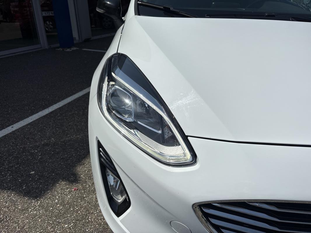Ford Fiesta - Photo 4