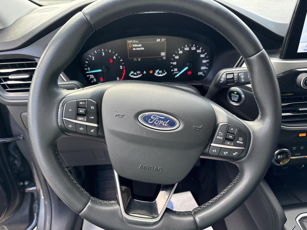 Ford Kuga - Photo 12