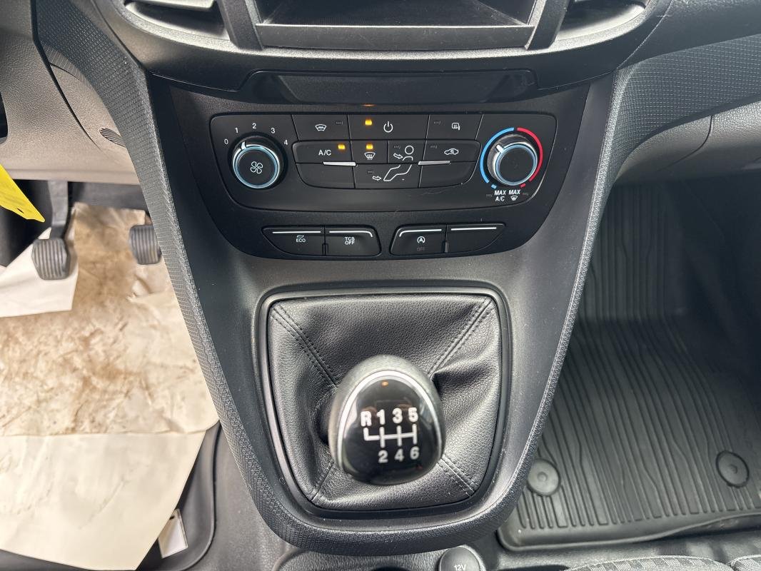 Ford Transit Connect - Photo 16