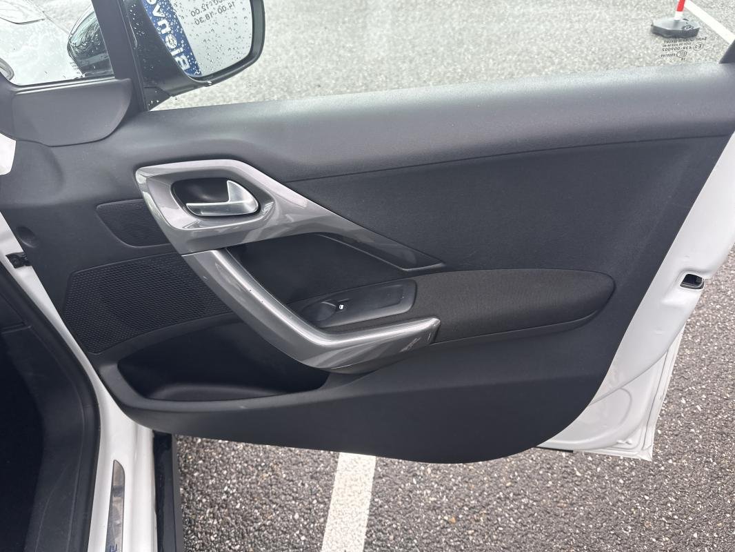Peugeot 2008 - Photo 11