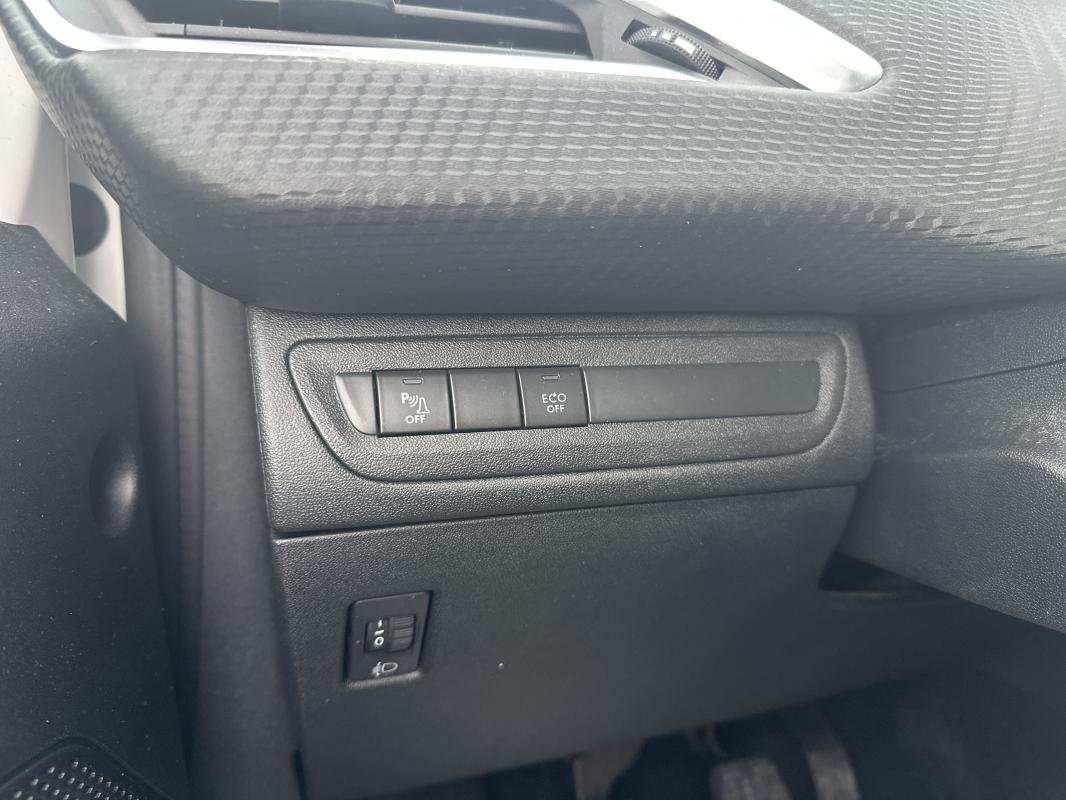 Peugeot 2008 - Photo 29