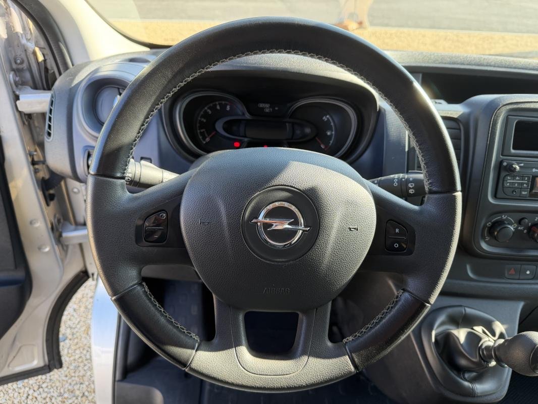 Opel Vivaro - Photo 15