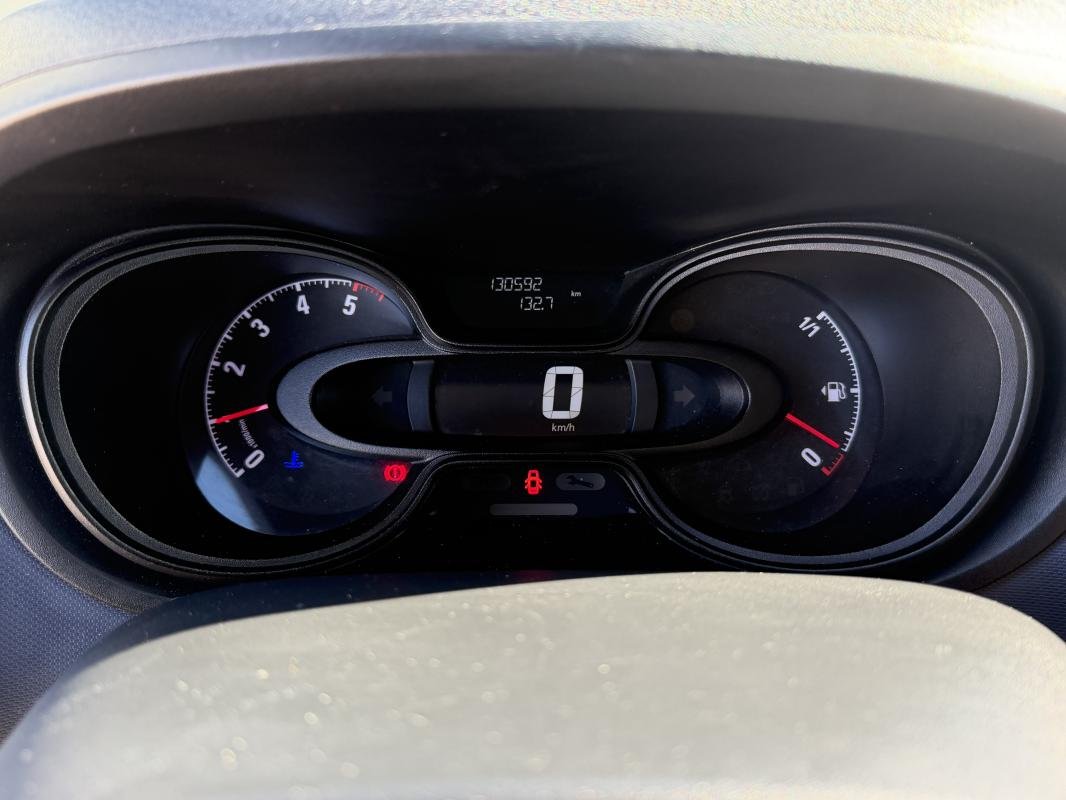 Opel Vivaro - Photo 16