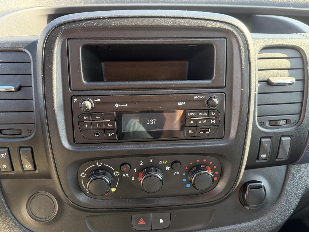 Opel Vivaro - Photo 19