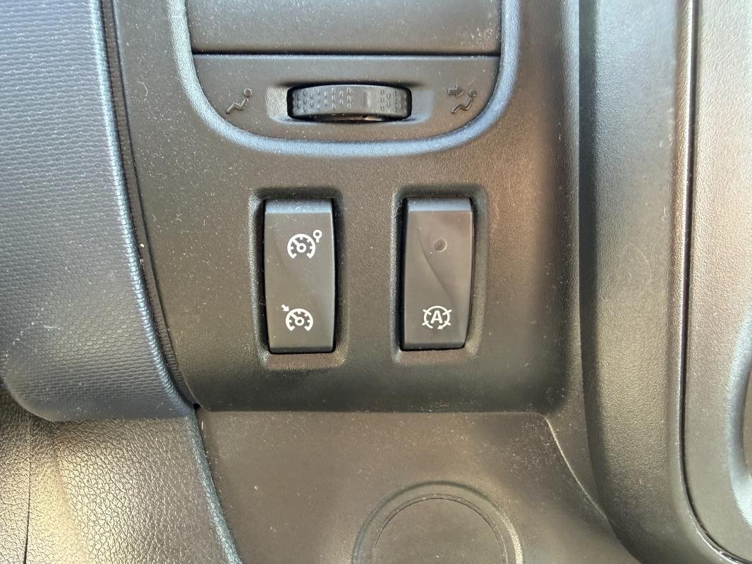 Opel Vivaro - Photo 22