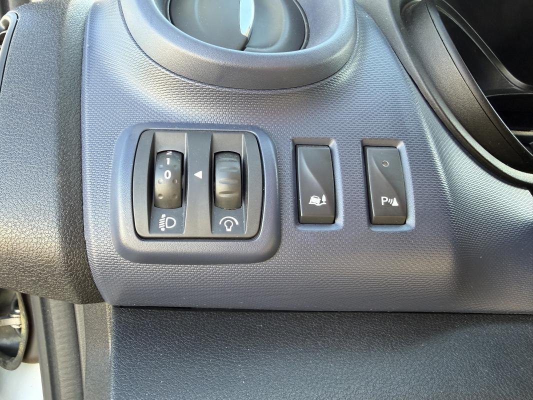 Opel Vivaro - Photo 23