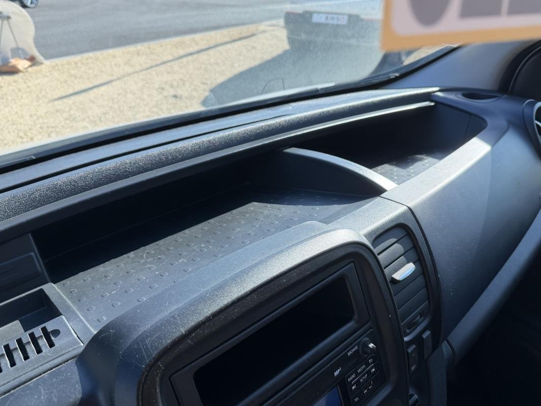 Opel Vivaro - Photo 24