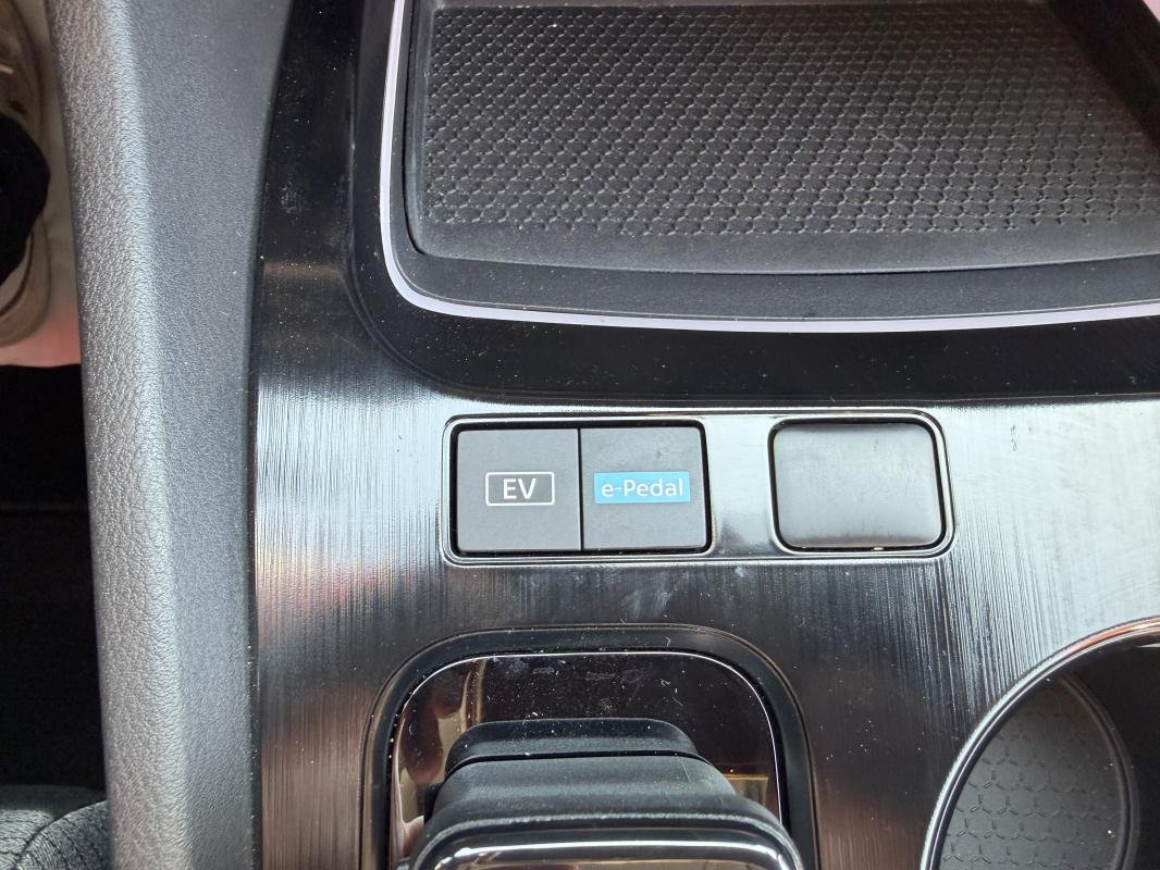 Nissan X-Trail - Photo 24