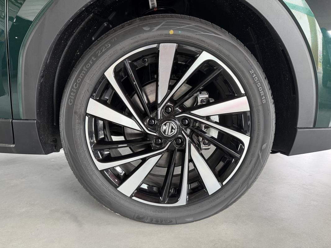 MG ZS - Photo 9