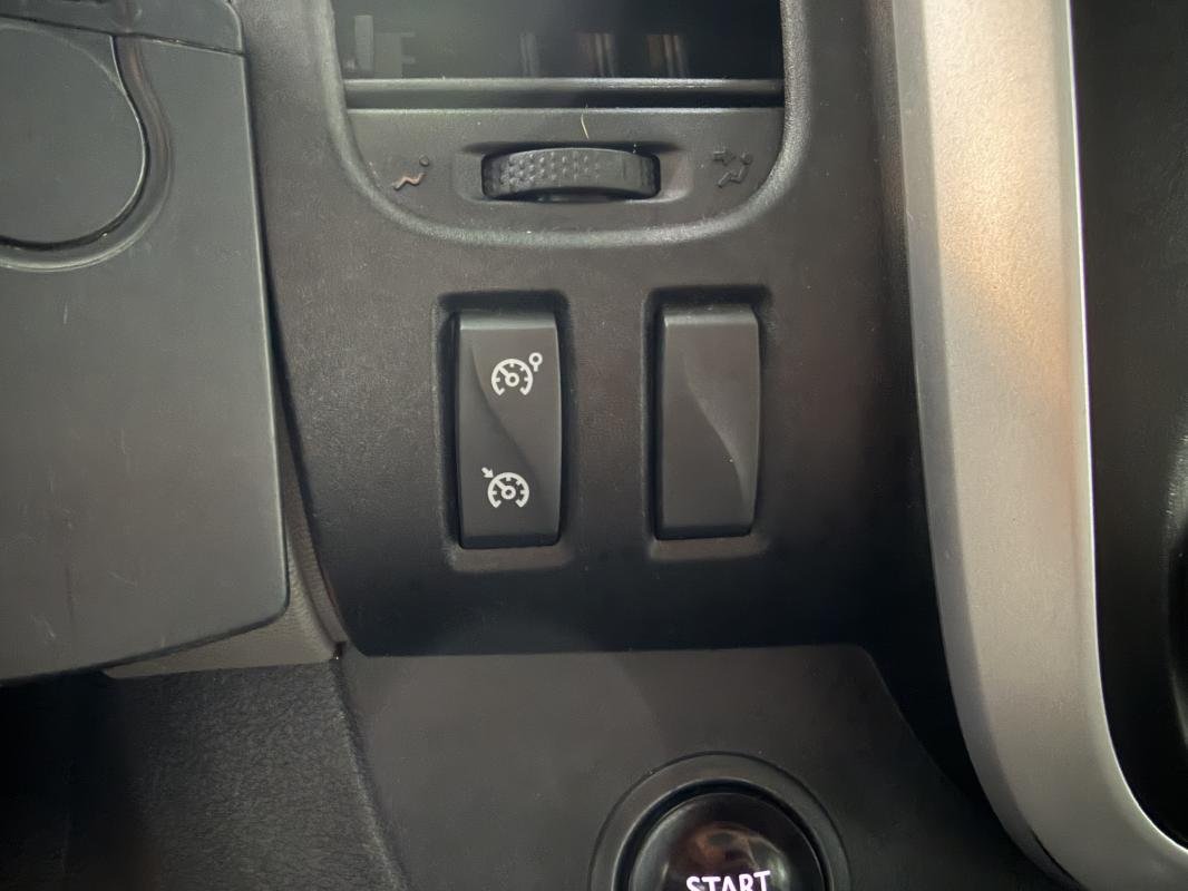 Nissan NV300 - Photo 19