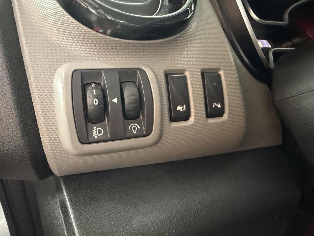 Nissan NV300 - Photo 21