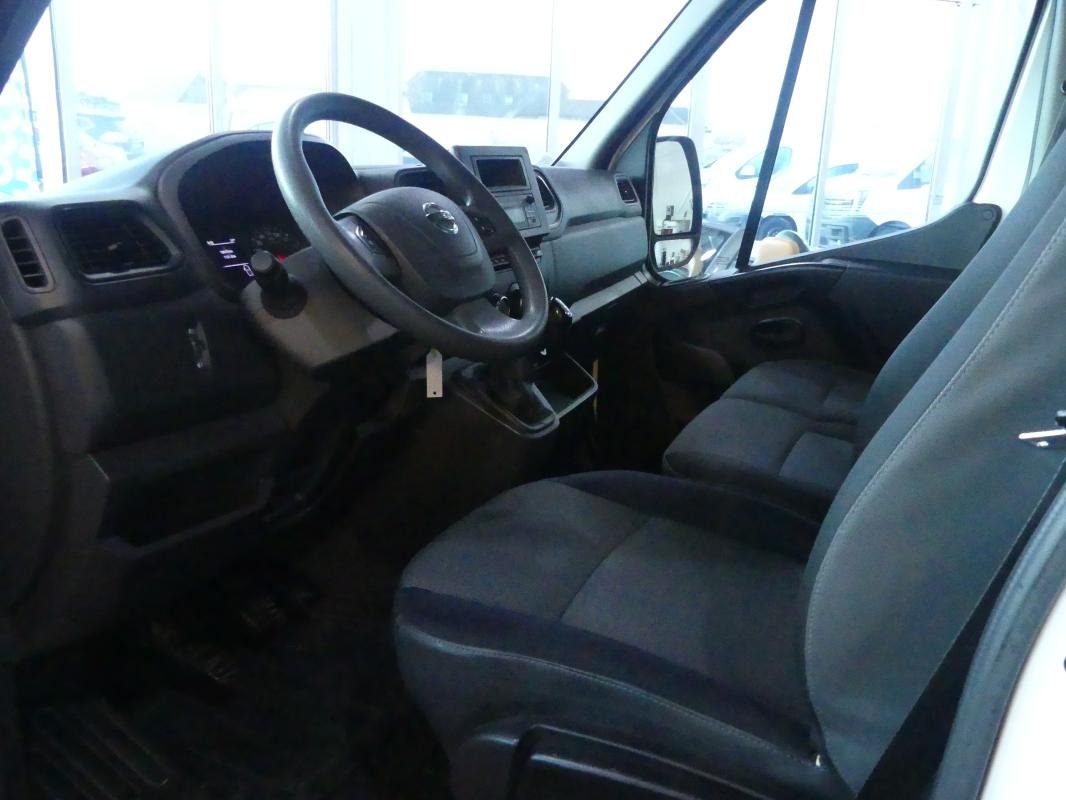 Nissan NV400 - Photo 12