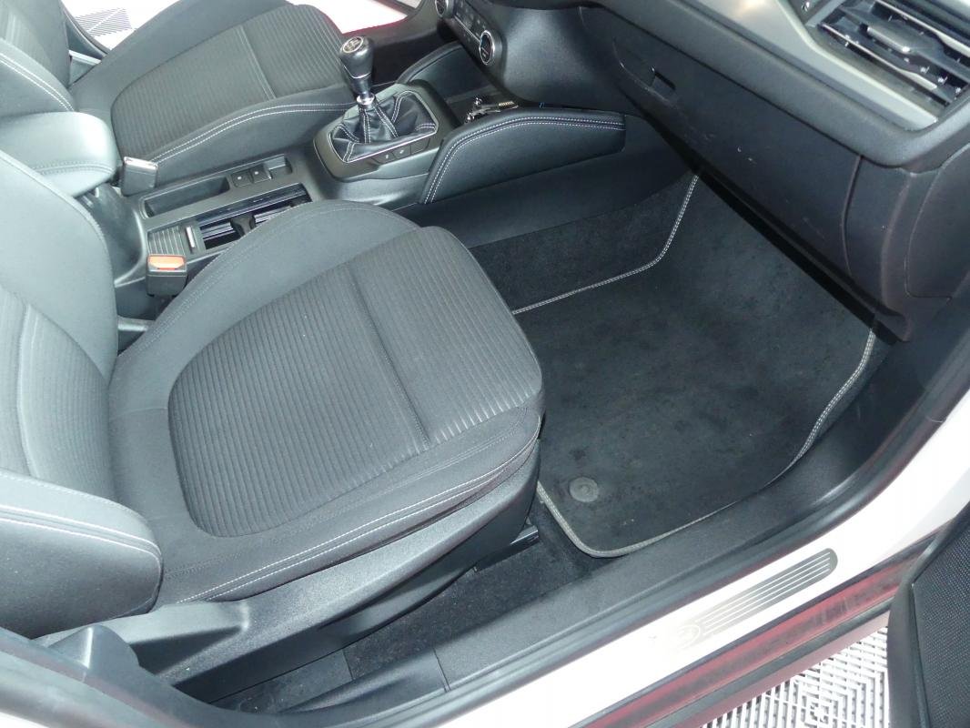Ford Focus - Photo 14