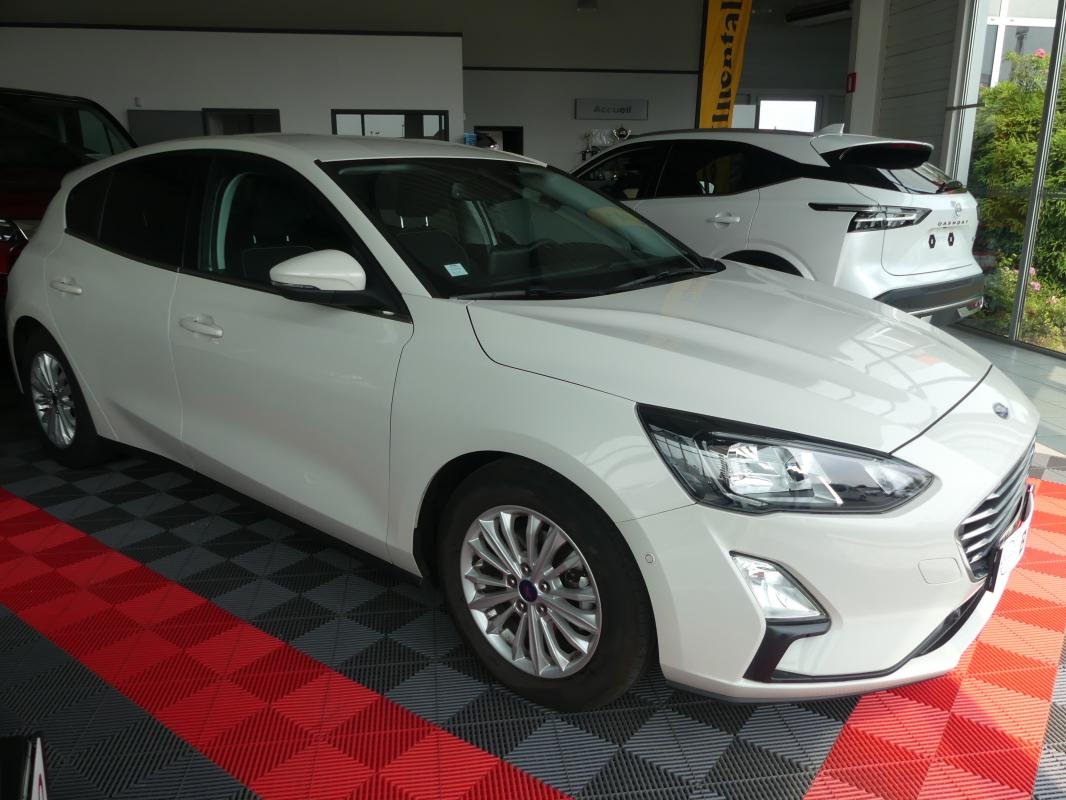 Ford Focus - Photo 3