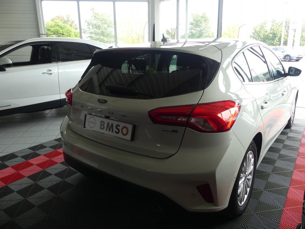 Ford Focus - Photo 4