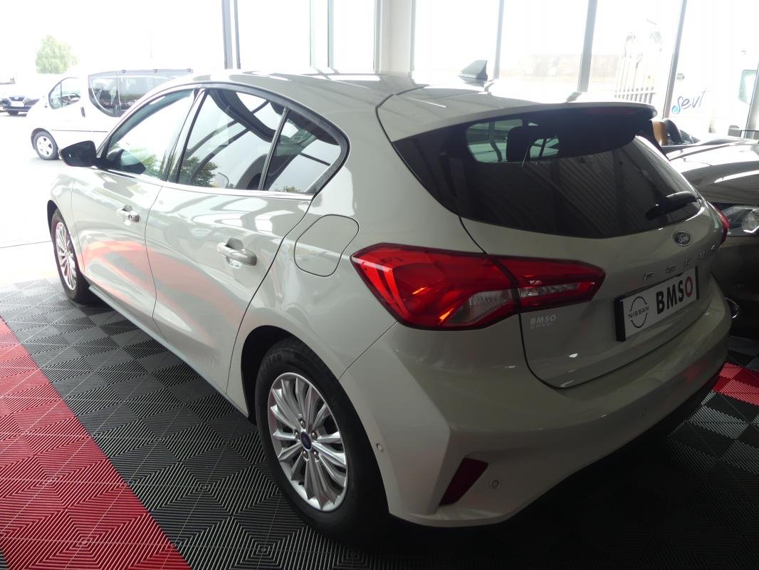 Ford Focus - Photo 6