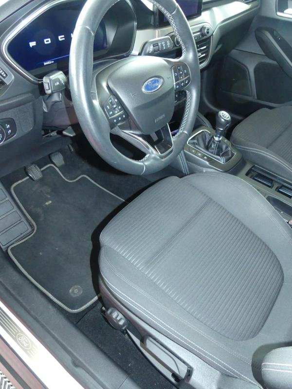 Ford Focus - Photo 10