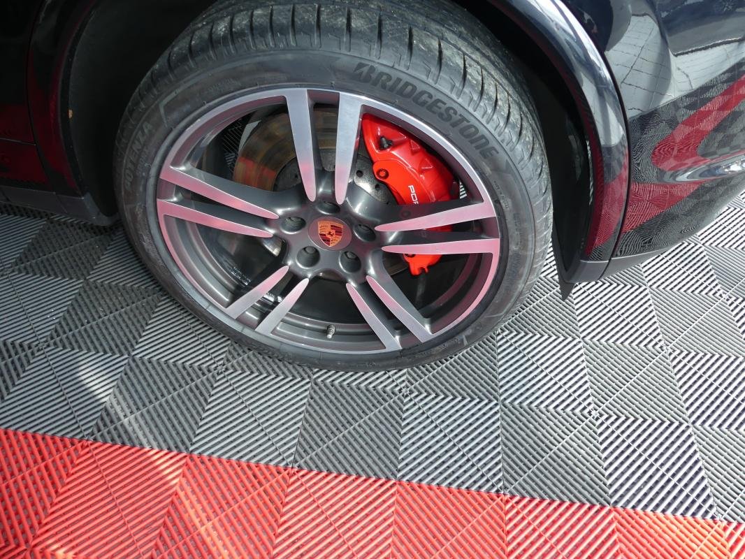 Porsche Cayenne - Photo 11