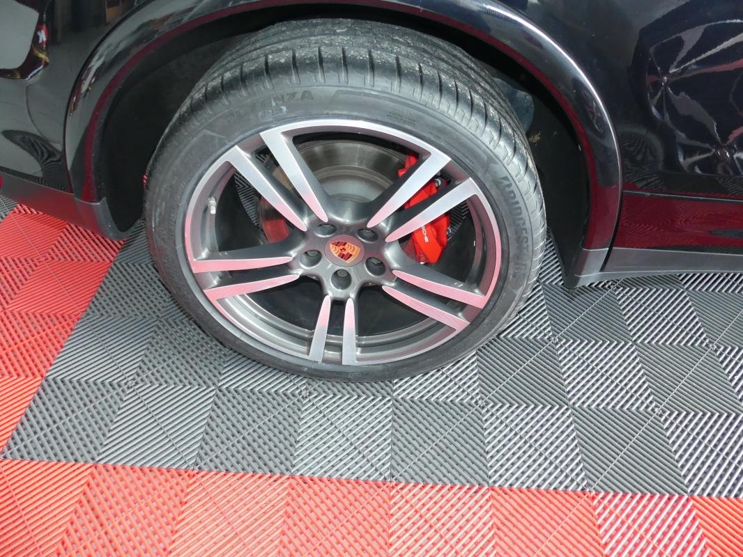 Porsche Cayenne - Photo 12