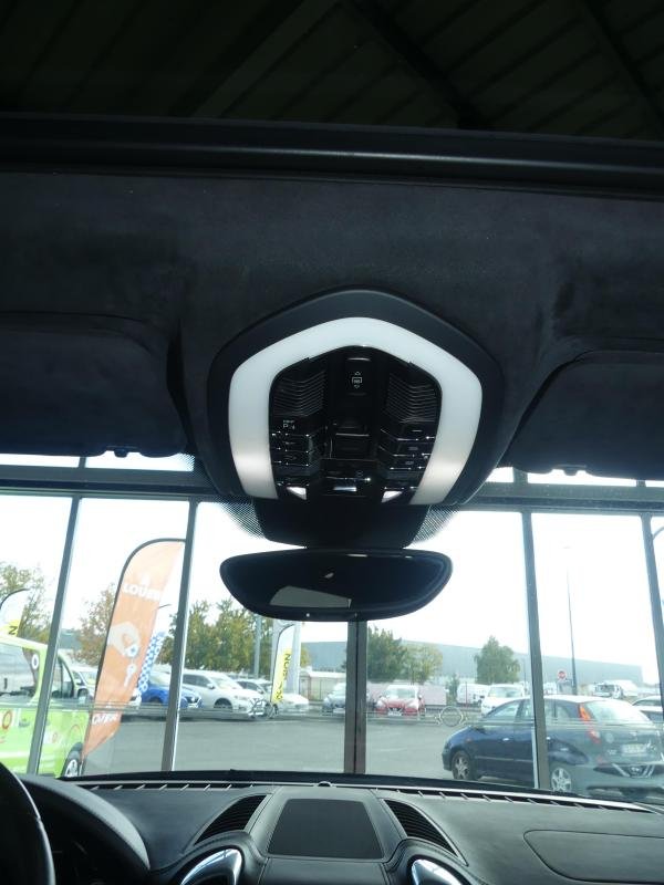 Porsche Cayenne - Photo 18