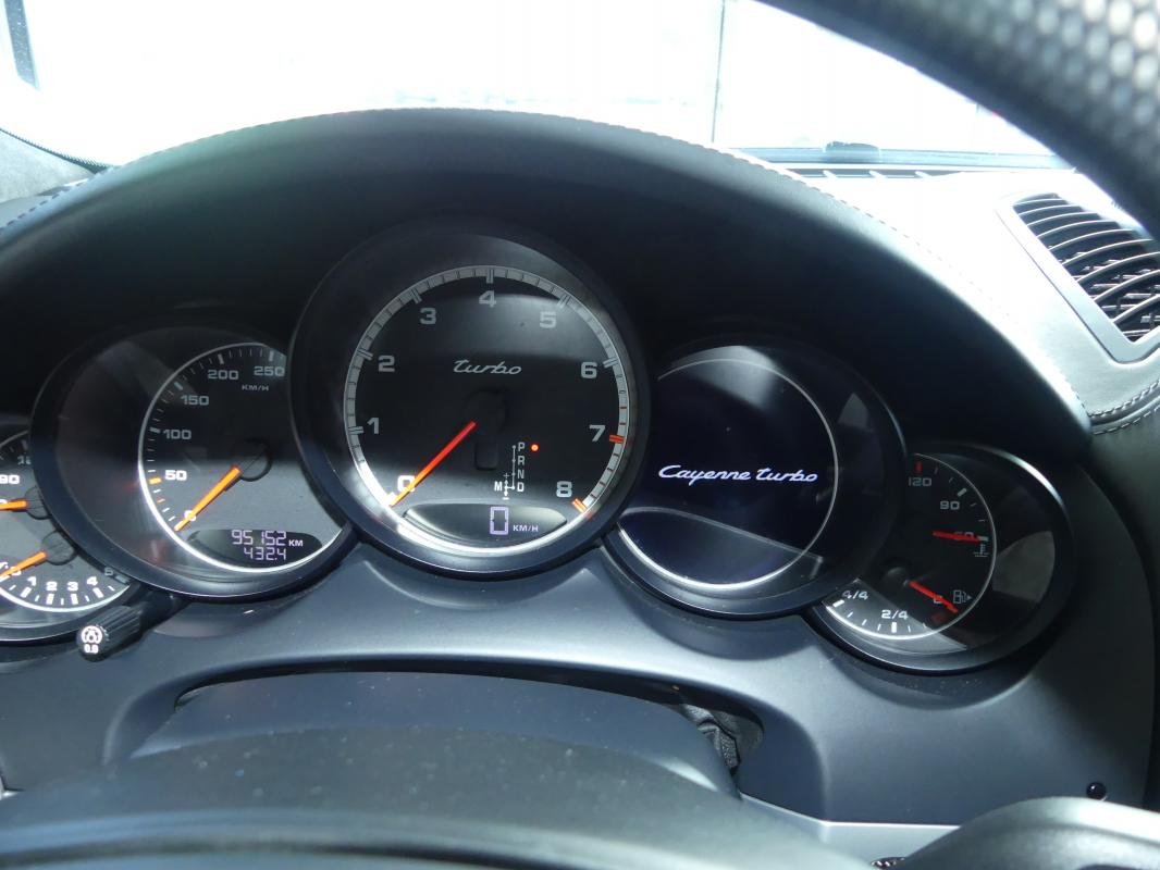 Porsche Cayenne - Photo 21