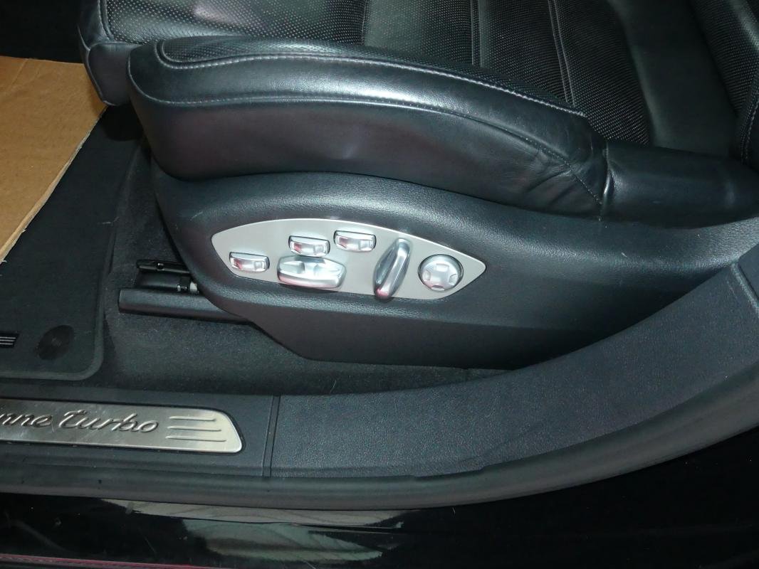 Porsche Cayenne - Photo 23